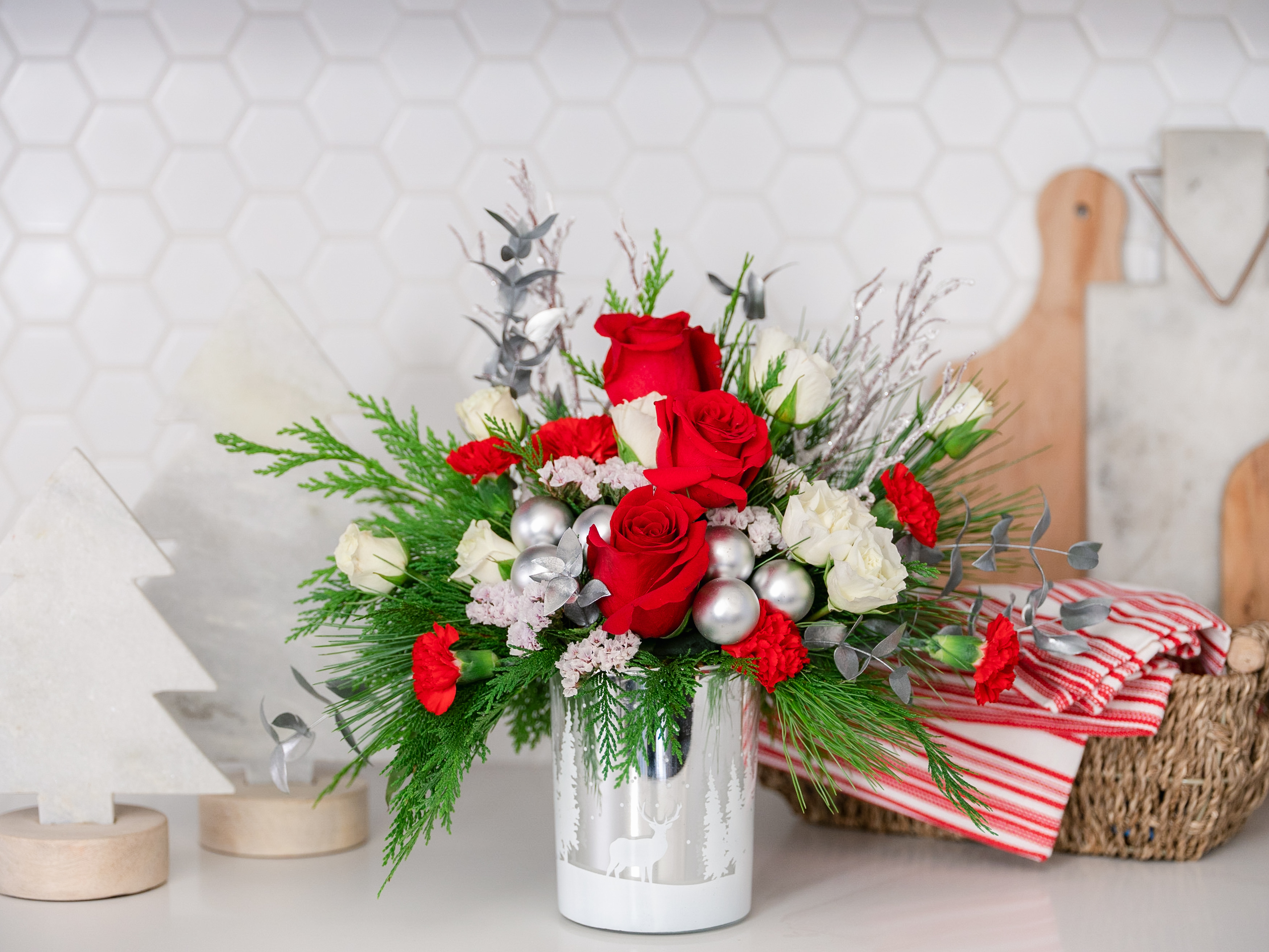 Christmas Bouquets You Can Send Family Near or Far Teleflora Blog